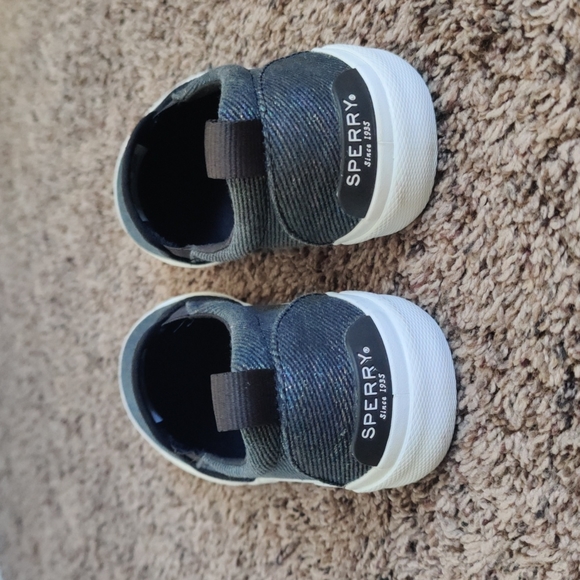 Sperry- Slip-on Shoes - Picture 4 of 5